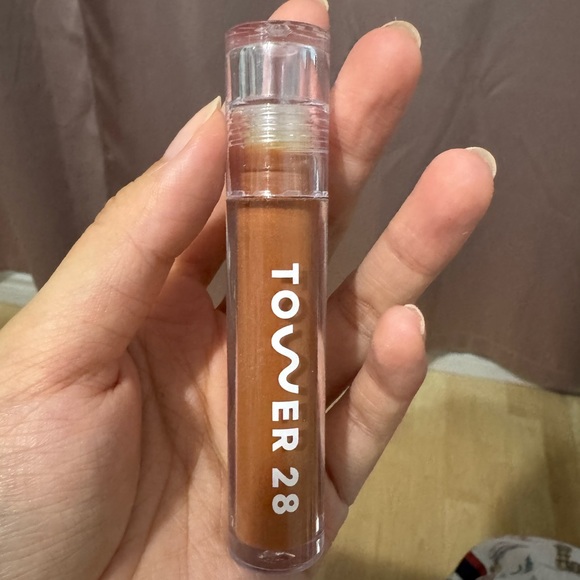 Tower28 ShineOn Lip Jelly Non-Sticky Gloss - Picture 3 of 4